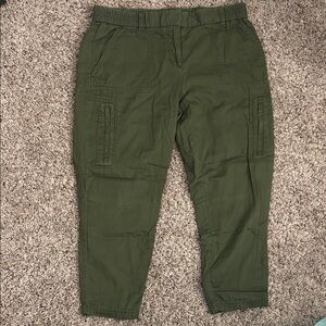 Vintage LOFT Olive Green Cropped Cargo Pants